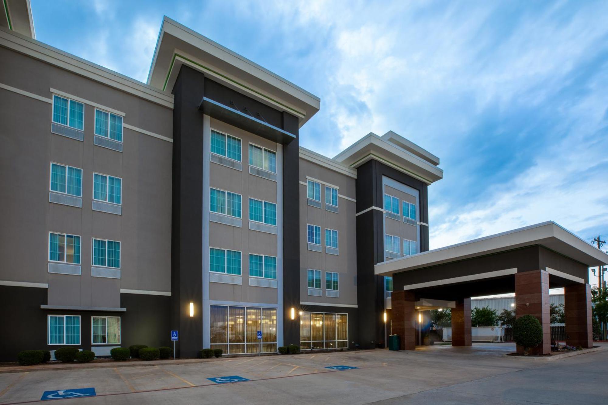La Quinta Inn & Suites By Wyndham Durant Zewnętrze zdjęcie